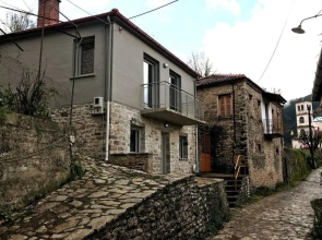 Footpath House / Ολόκληρο σπίτι στο Μεγάλο Χωριό
