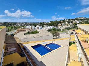 Apartamento con piscina a unos metros de la playa