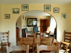 Oughterard Hostel  Angling Centre