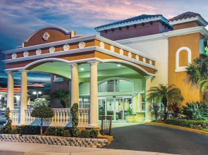 La Quinta Inn & Suites Oceanfront Daytona Beach