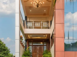 Hotel Manju Palace
