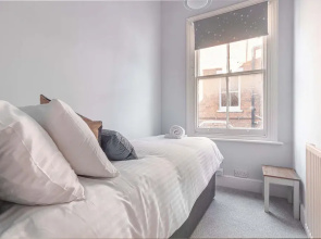 Host Stay Droitwich Road Dwelling