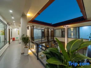 Dream·Dream dust·Spring breeze and Panoramic View of the Ancient City of Yi