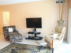 Jamaica Royale T51 Updated And Amazing Views! 2 Bedroom Condo
