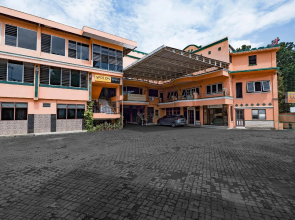 Hotel O Sartika Inn Pati