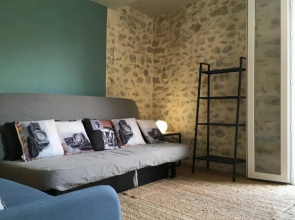 Nyons Centre, plage, vue, appart 6 pers, jardin