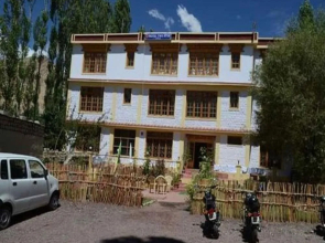 Hotel Galaxy Ladakh