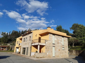 Remarkable 1-bed Apartment in Pousada, Braga