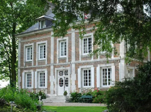 Manoir De Bray