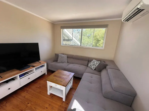 Charming 3 Bedroom Home in Garran, Perfect for Families and Groups