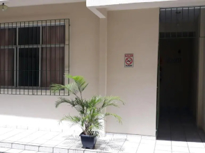 Apto 4 Completo 2 Quartos Ar Cond Fogão Geladeira etc Todo Seu Não divide com ninguém Centro Praia da Costa