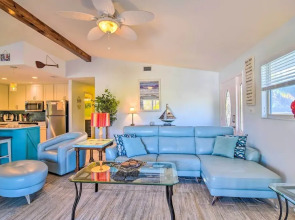 Anna Maria Island Home w/ Pool, Walk to Beach!