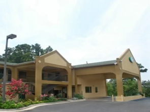 M Star Kennesaw by Magnuson Hotels