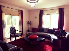 Villa in a natural grovea