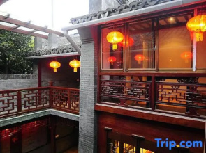 Zhenshui Courtyard · 180° River-View · Designer's Aesthetic | Panoramic Resort Guesthouse (Xitang)