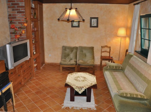 Beautiful Home in Rowy With 3 Bedrooms