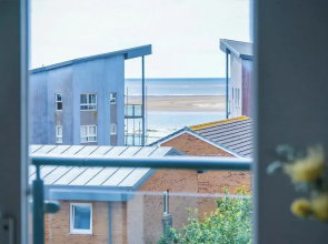 Skyline Duplex Penthouse - Llanelli