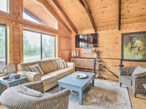 Luxe Pagosa Springs Cabin w/ Sauna & Hot Tub!
