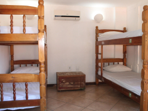 Bamboo Búzios Hostel