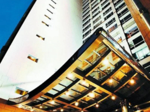 InterContinental Shanghai Pudong Hotel by IHG