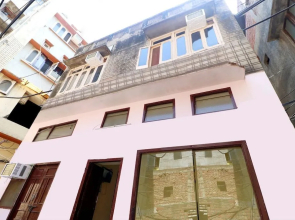 OYO 38404 Arora Classic Guest House