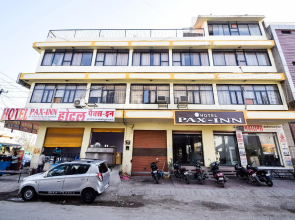 OYO 29398 Hotel Pax Inn