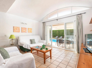 Villa Laura Large Private Pool Walk to Beach Sea Views A C Wifi