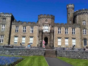 Lovely 1 bedroom studio apartment - Merthyr Tydfil