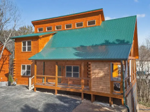 Ern802 - Bear Olympics 3 Bedroom Cabin