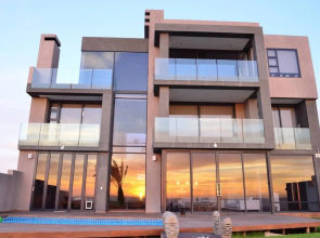 Dolphin Beach Villa