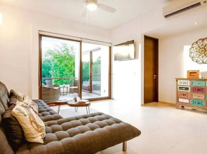 KUNM7 SecondFloor Corner Condo by Gate48