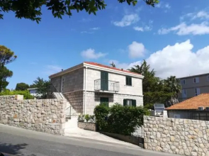 Apartments Corner