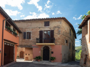 Tenuta di Caiolo - House in the Borgo-Casa nel Borgo