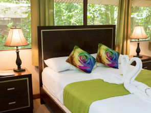 Evergreen Lodge