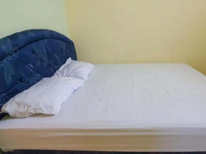 TF Homestay near Alun Alun Caruban