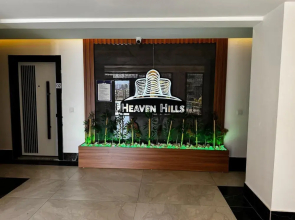 Heaven Hills Complex