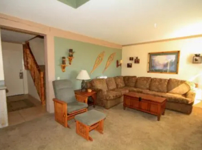 Mammoth Ski & Racquet Club #64