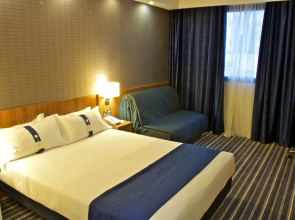 Holiday Inn Express Campo De Gibraltar - Barrios by IHG