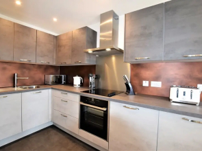 Your Apartment Brunel Loft - No 2