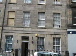 Sakura Edinburgh Guest House