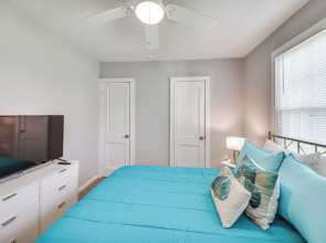 Charming Hampton Home Near Downtown & Beaches!