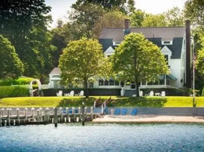 The Inn at Harbor Knoll