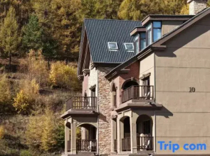 Arxan Shengchengxuan Homestay