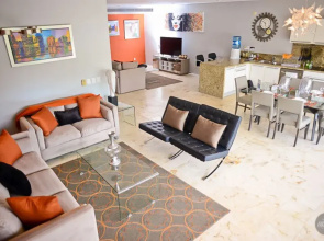 Magia Apartment F102 by iMexico