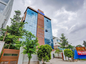 Fabhotel Paradise Inn