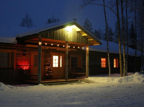 Isokenkäisten Klubi, Wilderness lodge