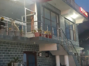 Hotel Devdar Resort