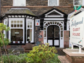 Holly-Wood Guest House