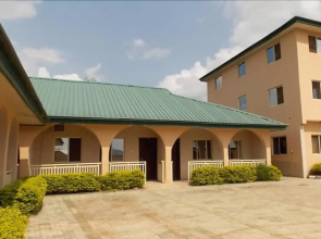 Dafed Hotel And Gardens