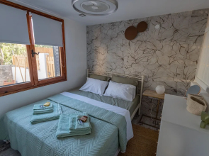 Beachfronthouse in Aegina